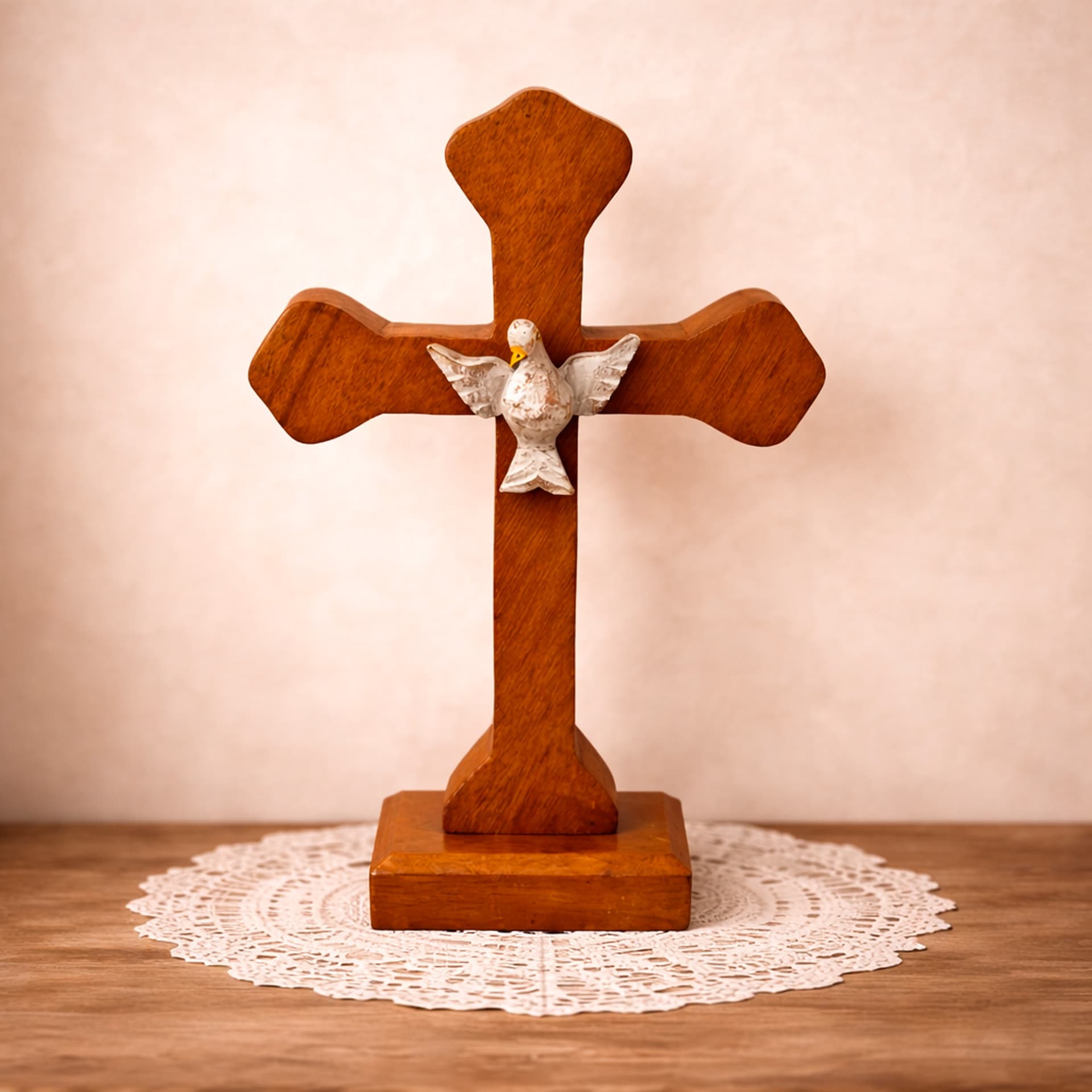 Cruz de Madeira com Base